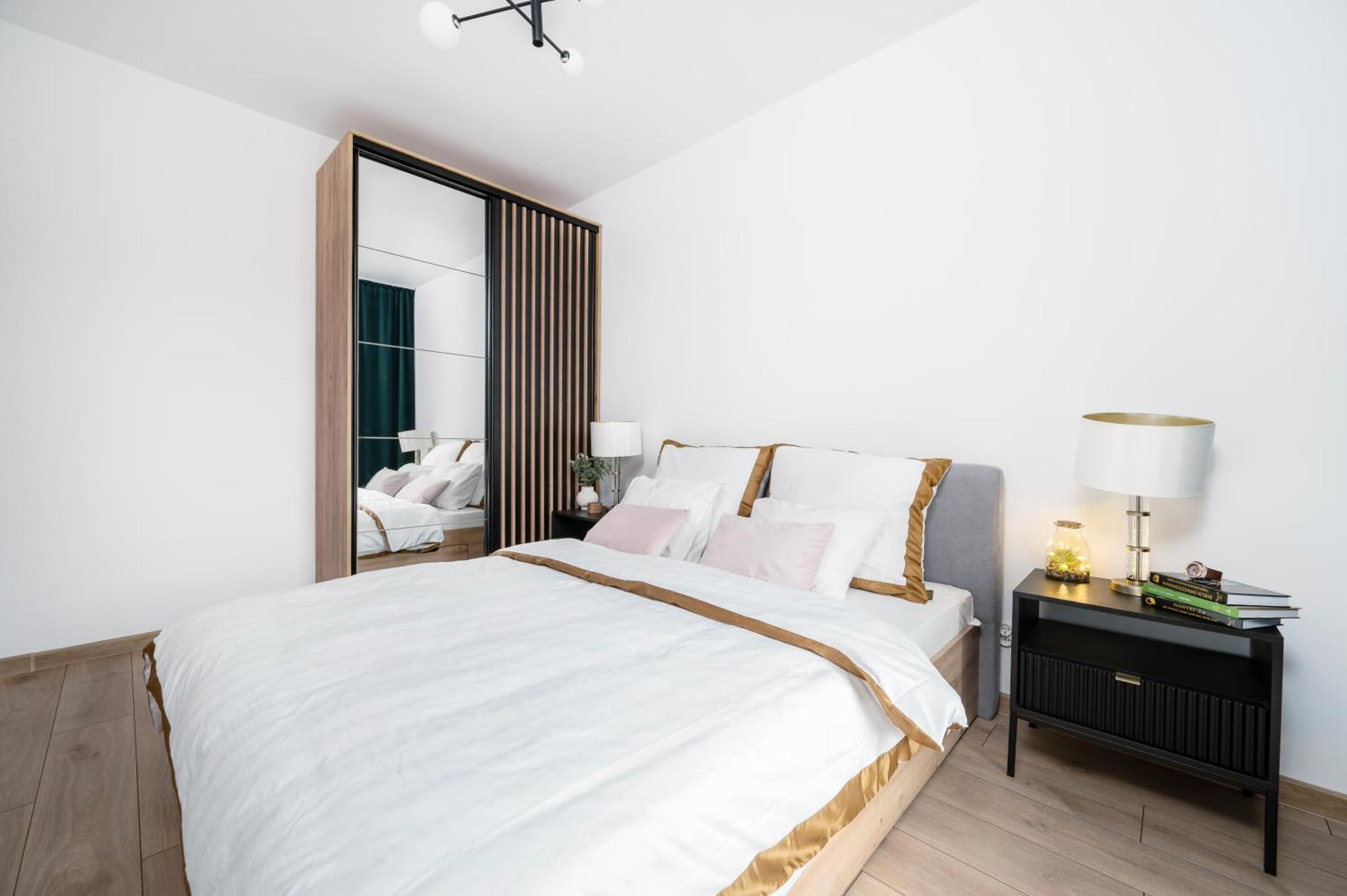Manufaktura Residence - Apartamenty Prestiz Z Garazem Podziemnym I Dwoma Lazienkami Lódź Exterior foto