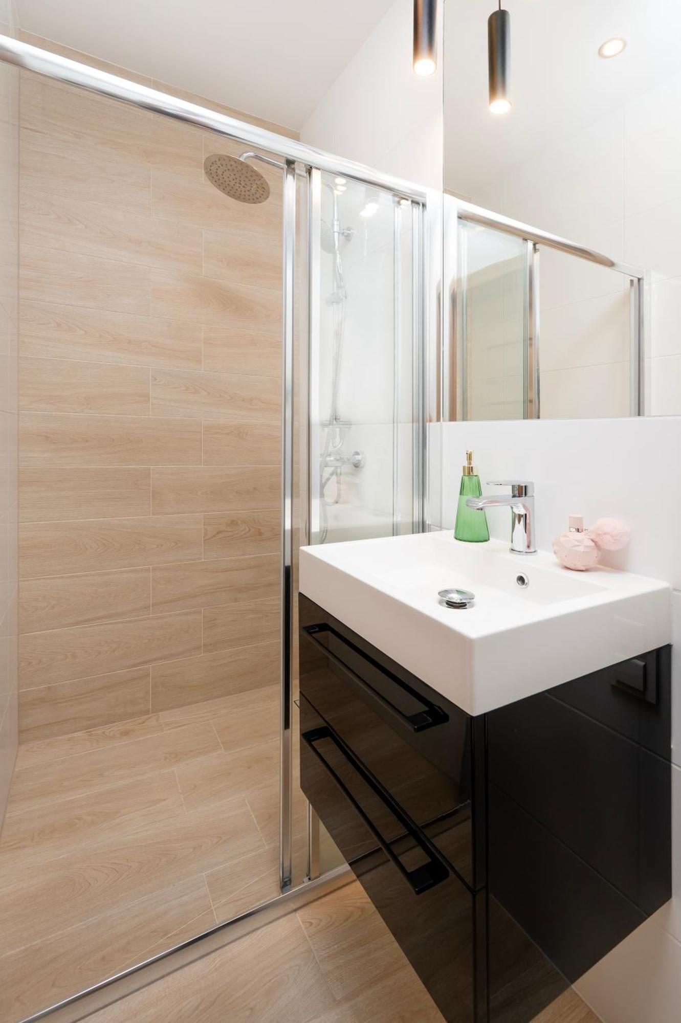 Manufaktura Residence - Apartamenty Prestiz Z Garazem Podziemnym I Dwoma Lazienkami Lódź Exterior foto