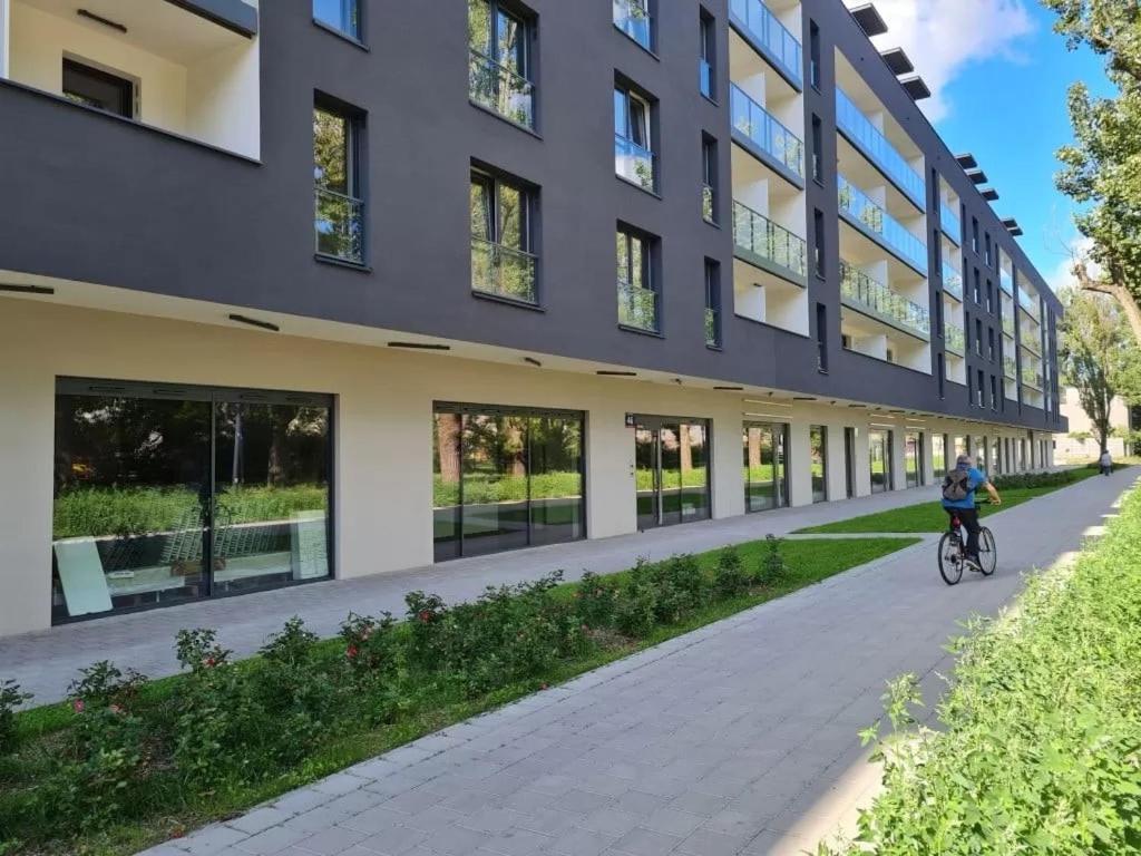Manufaktura Residence - Apartamenty Prestiz Z Garazem Podziemnym I Dwoma Lazienkami Lódź Exterior foto